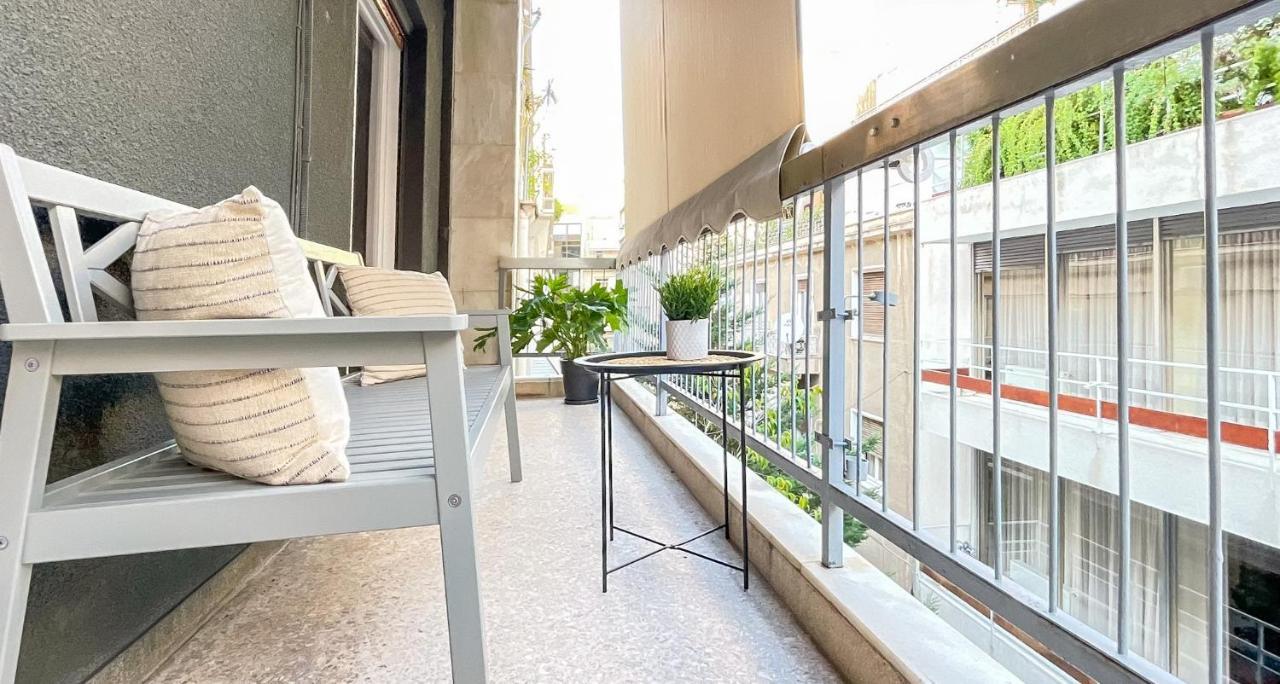 Boho Chic 2Br Apartment In The Center Of Афины Экстерьер фото