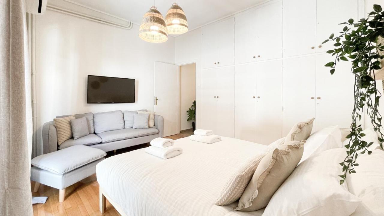 Boho Chic 2Br Apartment In The Center Of Афины Экстерьер фото